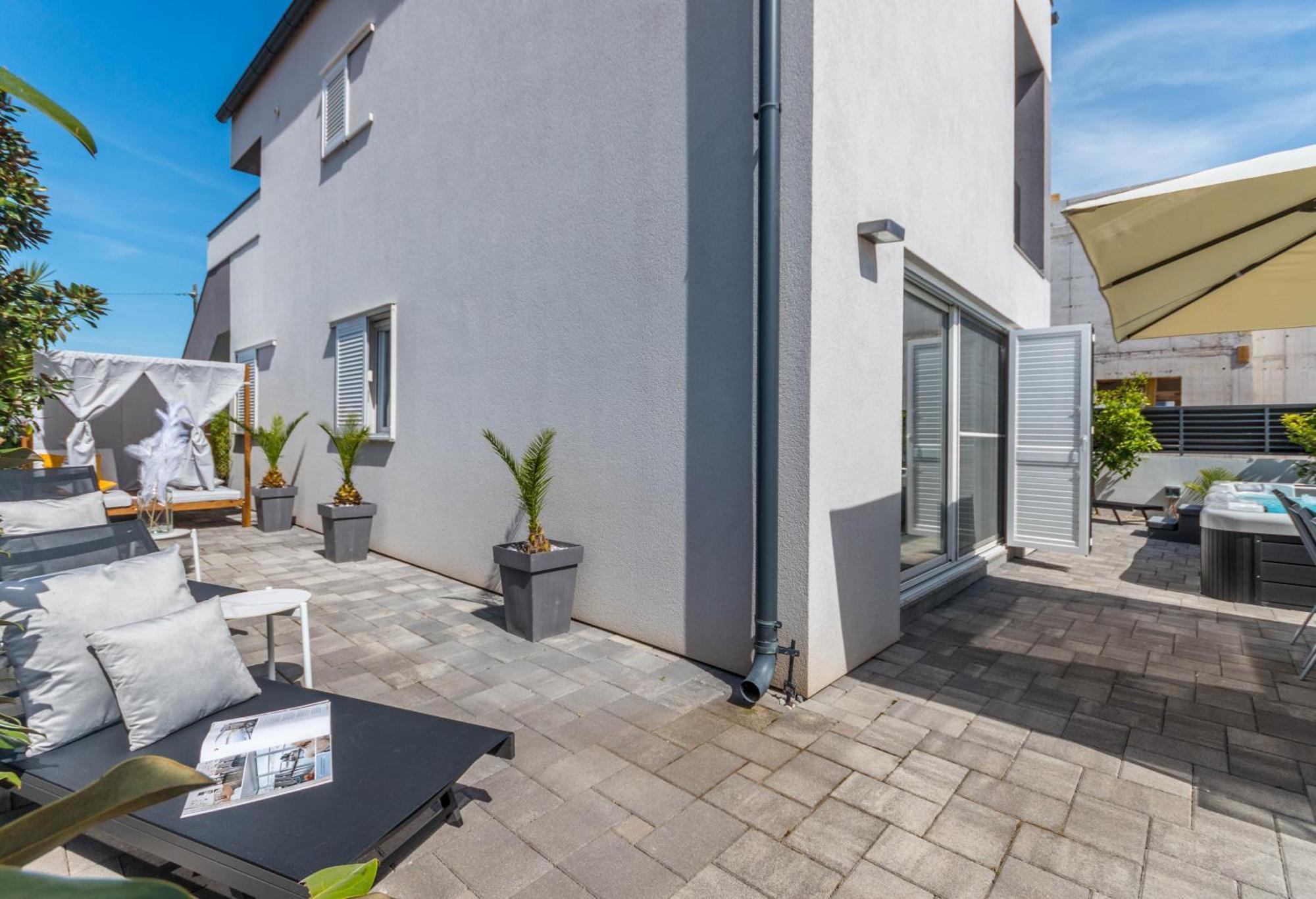 Apartamento House With Pool Ledenko Biograd Na Moru Exterior foto